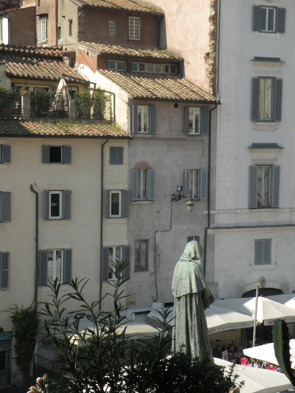 Apartamento Campo Dei Fiori Funny Flat Roma Habitación foto